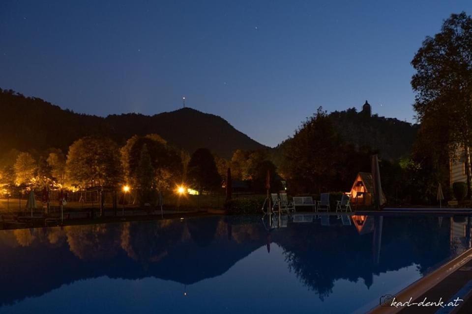 Отель Holznest Gutenstein Экстерьер фото